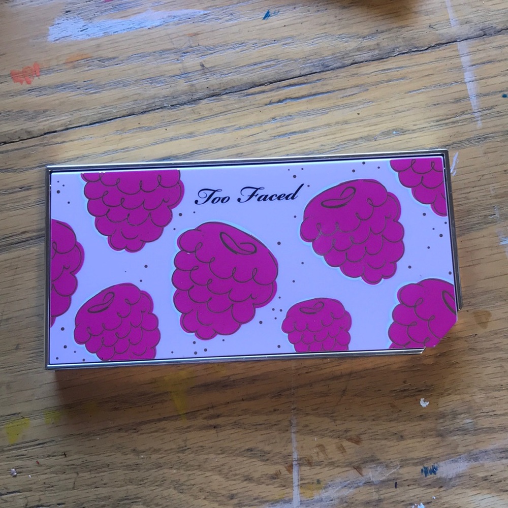 Too Faced Tutti Frutti Razzle Dazzle Berry